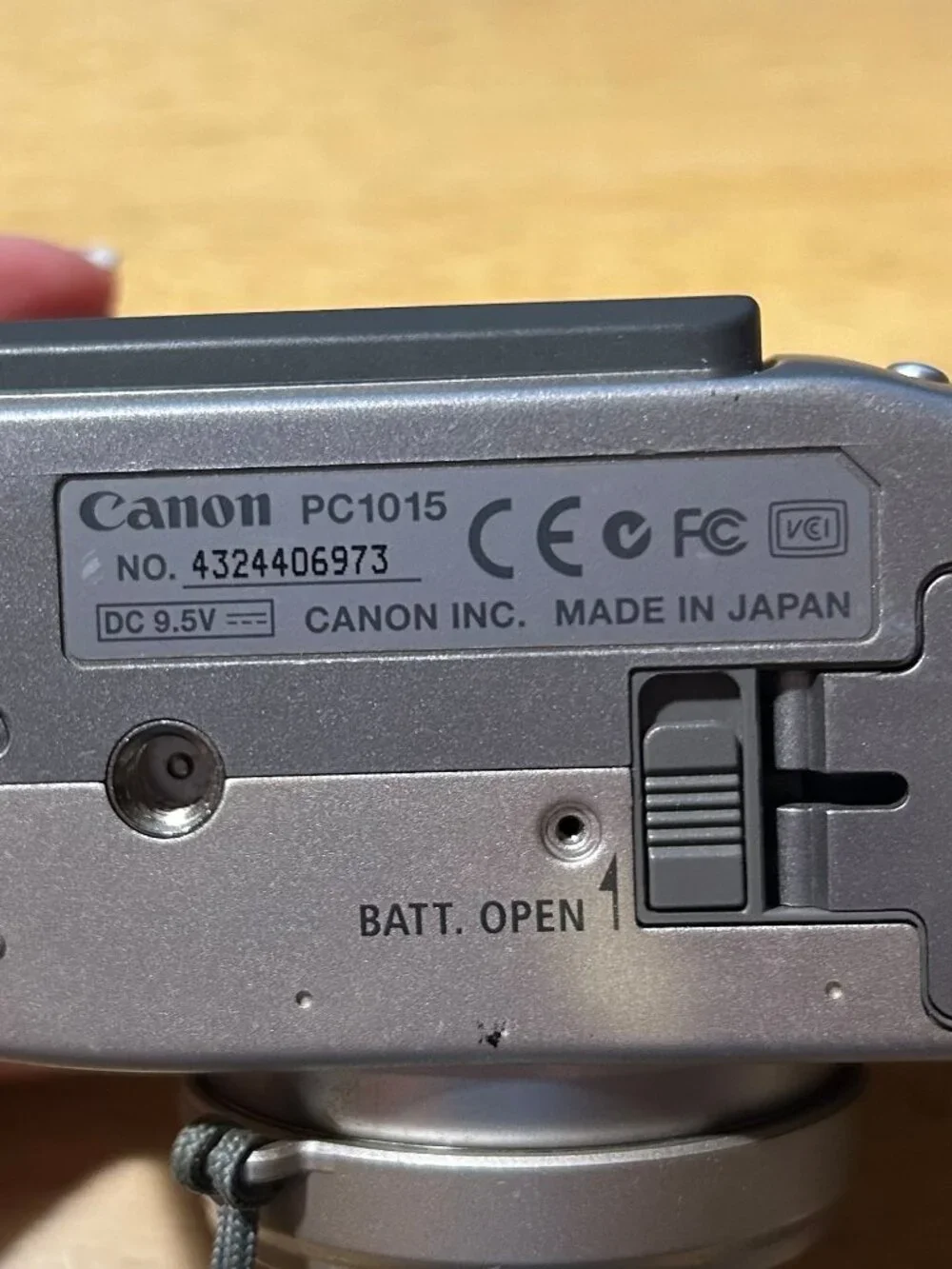 Mens Womens Canon PC1015 4.0 Megapixel Powershot G2 Camera